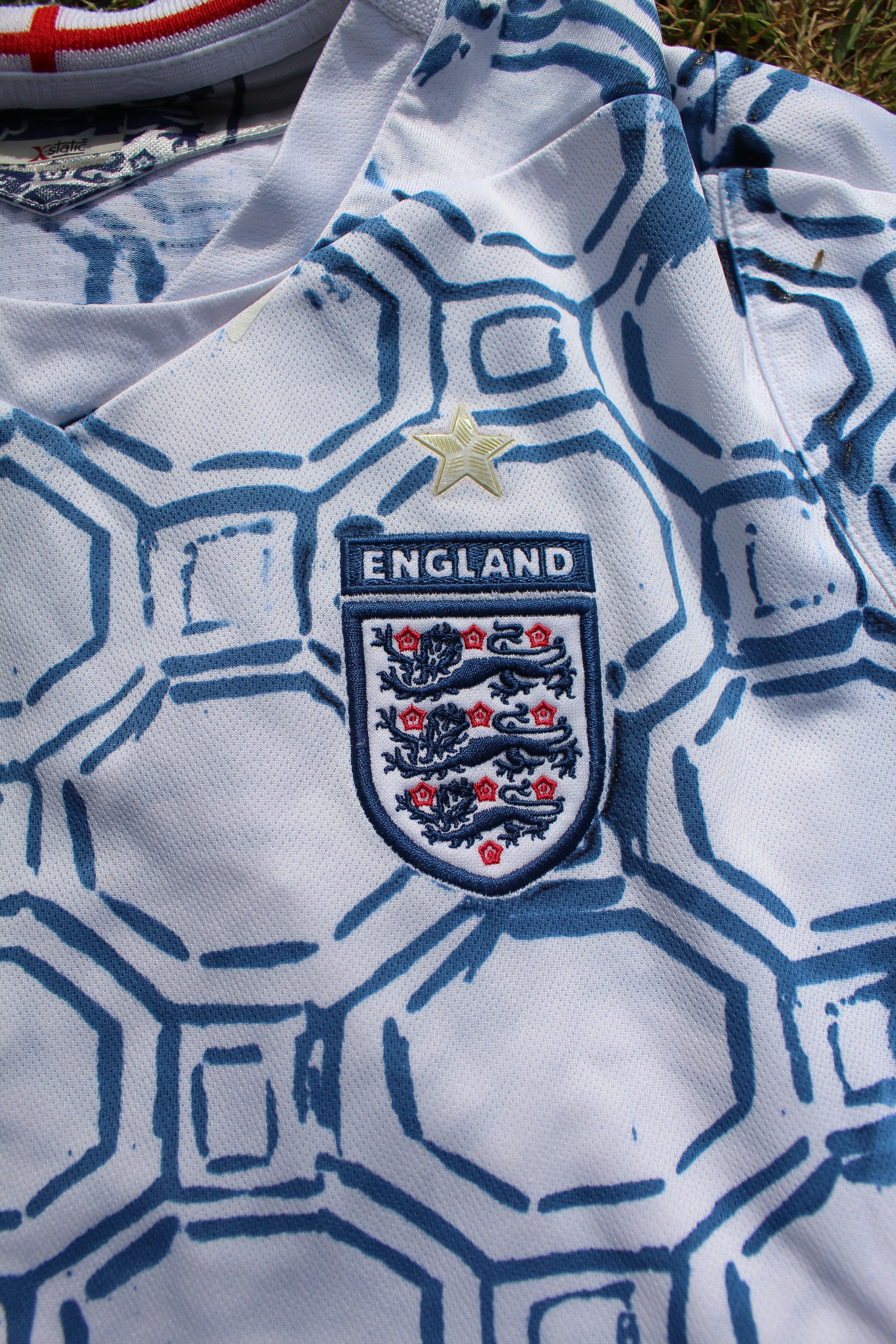 Custom England Women's 2005/07 Umbro Home shirt