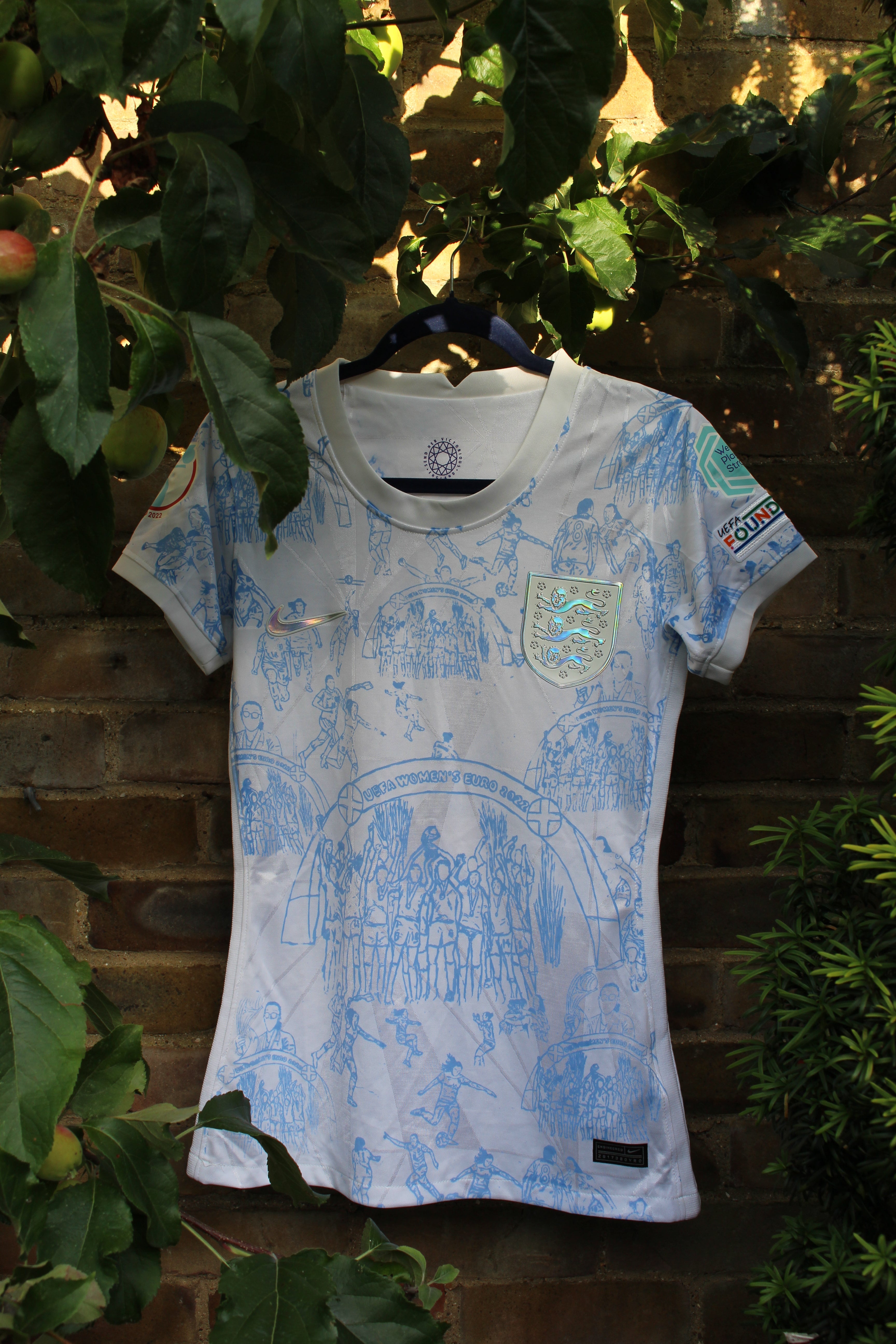 Custom England 2022 shirt Signed by Beth England