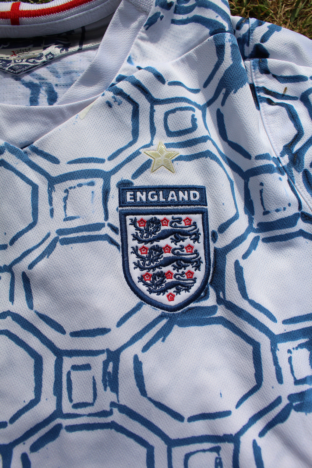 Custom England Women's 2005/07 Umbro Home shirt