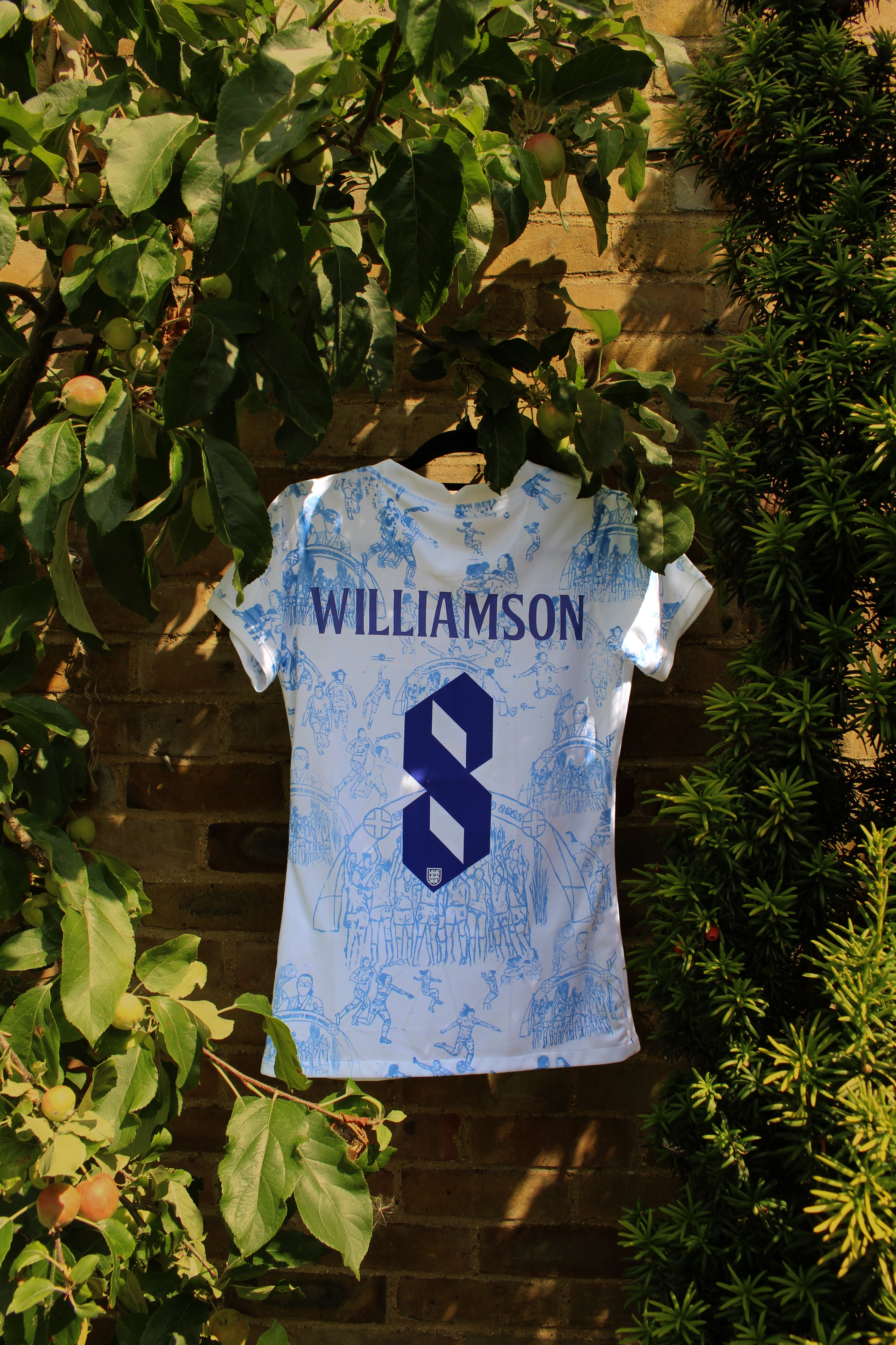 Custom England Women's Home Shirt 2022/23 Williamson #8